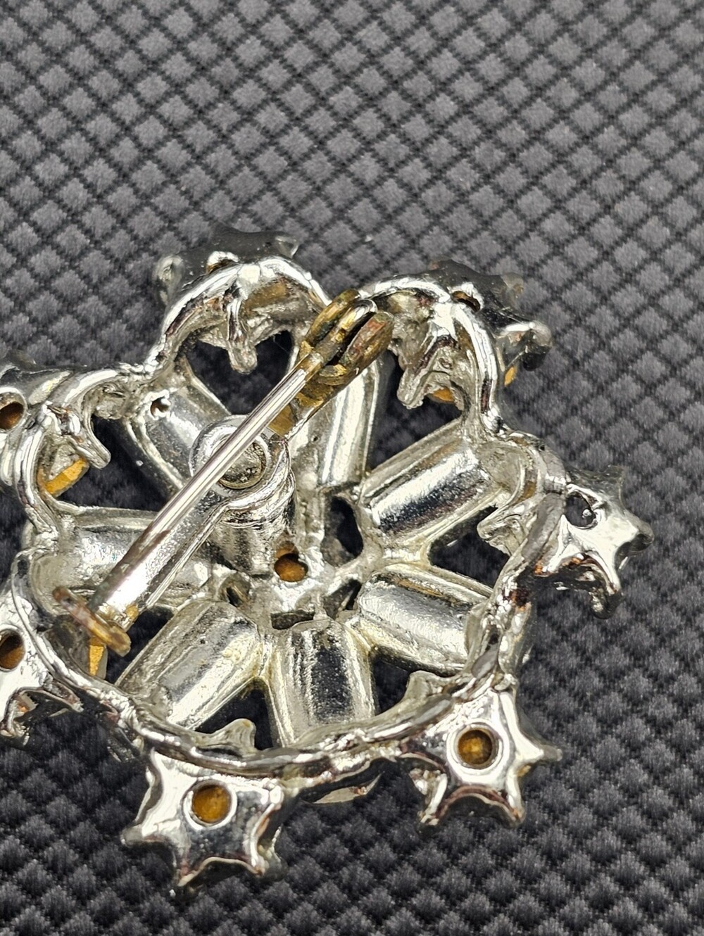 Clear Rhinestone Snowflake Brooch - Picture 3 of 4